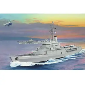 Comparateur de prix : Maquette French Navy Helicopter Cruiser Jeanne d’Arc 1964  1/350  - Trumpeter Maquette de bateau  - 9365636 