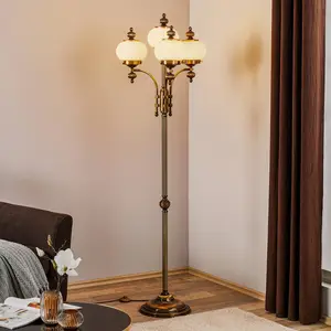 Orion Lampadaire 4 lampes Delia, laiton ancien pas cher