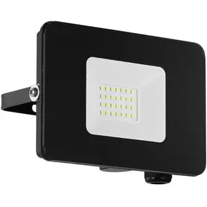 Comparateur de prix : EGLO Spot d'extérieur LED Faedo 3 en noir, 20 W