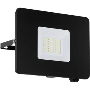 Comparateur de prix : Projecteur mural extérieur à LED noir IP44 - Eglo Faedo 3