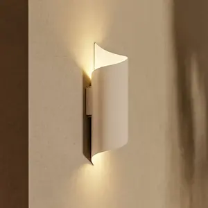 EGLO Applique d'extérieur LED Montarello, blanche, hauteur 27 cm, méta...