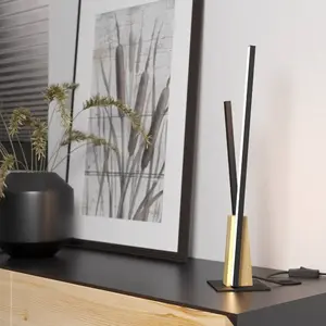 Comparateur de prix : EGLO Lampe de table LED Panagria, noir avec détails en bois