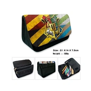 Comparateur de prix : Trousse à crayon Harry Potter Hogwarts 21x14x7.5cm