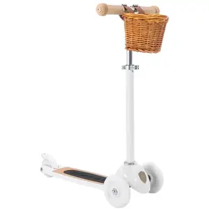 Trottinette 3 roues avec panier blanche pour enfant Banwood