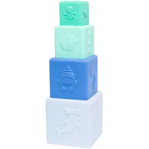 Cubes gigognes et à empiler vert et bleu pas cher