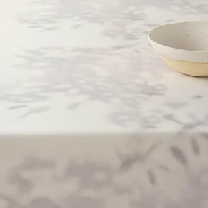 Nappe en coton avec des feuilles grises 100x155 pas cher