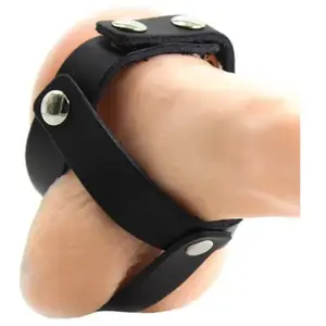 Comparateur de prix : Cage à Balles en Cuir OHMAMA Fetish pour Jeux de Domination