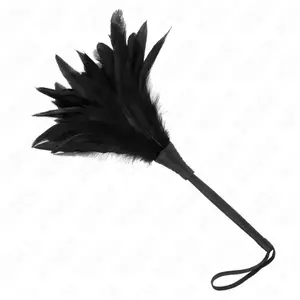 Comparateur de prix : Plumes de Poulet Tickle en Forme de Corne Rouge 36 cm - KINK - Noir
