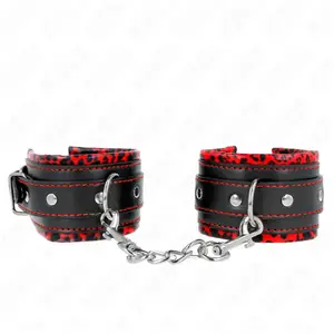 Comparateur de prix : KINK Appui-Poignets Doublés de Fourrure Rouge / Noir Réglables 17-29 c...