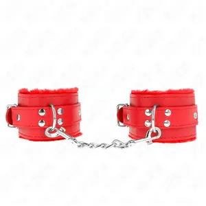 Comparateur de prix : KINK Appui-poignets doublés de fourrure rouge avec ceinture réglable p...