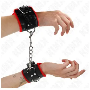 Comparateur de prix : KINK Bracelets de Poignet Doublés de Fourrure avec Trous Carrés et Cei...