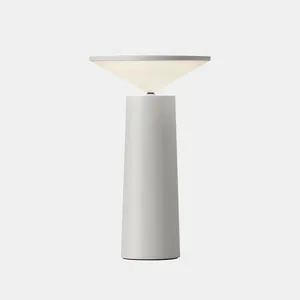 Comparateur de prix : Grok cocktail Lampe à poser Cocktail led 3W 237lm 2700K Blanc