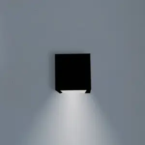 Comparateur de prix : Applique murale LED rechargeable Newgarden Box 8, noir, 7,5x7,5cm
