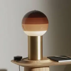 Lampe de table MARSET Dipping Light, hauteur 22 cm, marron/laiton pas cher
