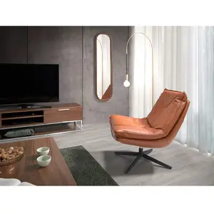 Angel Cerda Fauteuil pivotant en cuir et acier noir 5096C, 75 x 90 x 87 cm. -