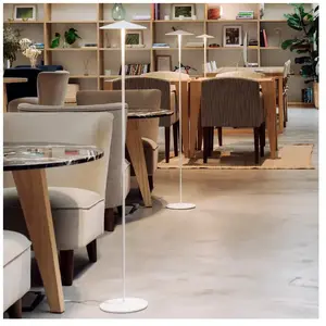 Milan Pla Lampadaire, LED, 7017,