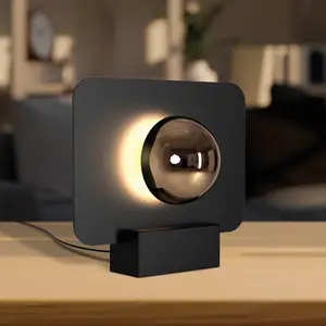 Lampe design en métal noir pas cher