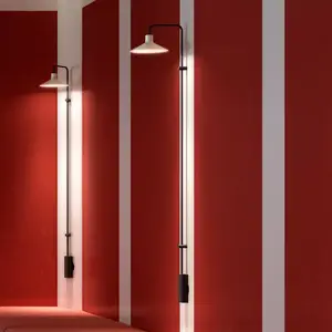 Applique murale LED Platet A/06 de Bover, noir/gris, 154 cmVendu parluminaire