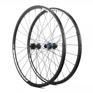 Progress Jeu De Roues De Route Phantom Cx 6b Disc 12 x 100/12 x 142 mm pas cher