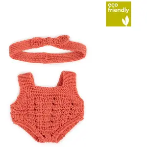 Miniland Dolls - Ensemble de vêtements tricotés fabriqués avec des matériaux recyclés pour bébé de 21 cm. Modèle : Peigne et Bonnet en Couleur Saumon pas cher