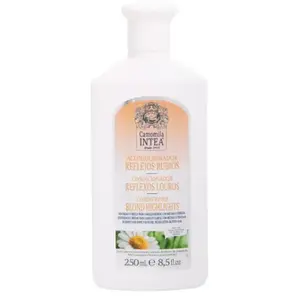 Comparateur de prix : Inteacosmetics Conditoner Blond Highlights - Camomila Intea Après-shampoing 250 ml