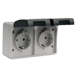 Simon - Surface Prise Etanche Socle + Couvercle 10/16A 250V pas cher
