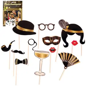 RueDeLaFete Kit Photo Booth en carton - Nouvel An - 12 accessoires pas cher