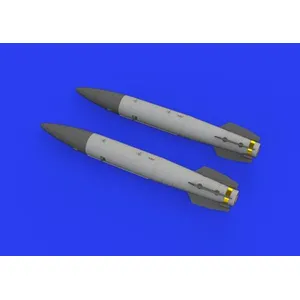 Eduard B43-1 Nuclear Weapon W/sc43-3/-6 Tail Assembly- 1:48e - AccessoriesVendu paramazon