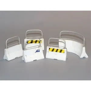 Strassensperren - Kurz - 1:35e - Plus Model pas cher