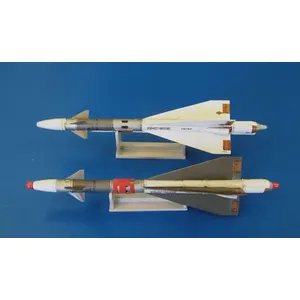 Missile R-40td - 1:48e - Plus Model pas cher