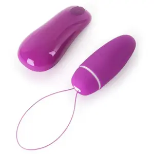 Vibromasseur bnaughty Deluxe Unleashed Framboise B Swish 903 pas cher