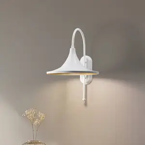 ROYALTECH Applique murale Enjolino, blanc, hauteur 48 cm, métal, E27Vendu parluminaire