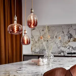 Comparateur de prix : Ampoule LED décorative Avesta 5W 130lm 1800K - Dimmable marron dégradé Calex