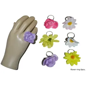 RueDeLaFete Lot De 6 Bagues Fleurs pas cher