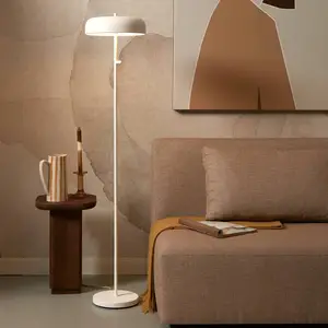 Comparateur de prix : IT'S ABOUT ROMI lampe sur pied Porto, blanc