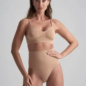 Comparateur de prix : Bralette sans armatures invisible - Beige