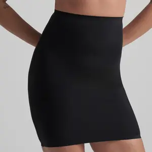 Comparateur de prix : Jupe mi-longue taille haute invisible sculptante Noir Bye Bra