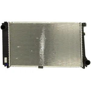 NRF B.V. Radiateur moteur pour BMW: Série 3 (Ref: 51568) pas cher