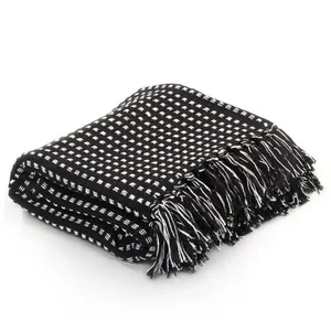 Comparateur de prix : vidaXL Couverture coton à carrés 220x250 cm Noir