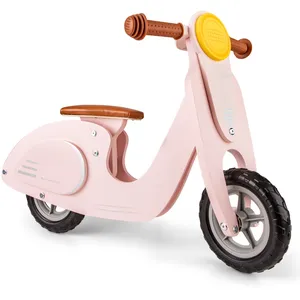 Comparateur de prix : New Classic Toys - Draisienne scooter rose