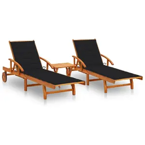 Comparateur de prix : vidaXL Chaises longues 2 pcs avec table et coussins Acacia solide