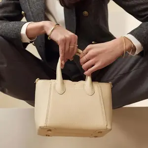 Isabel Bernard Sacs bandoulière, Honoré Cloe Mini me Handtasche en crè... pas cher