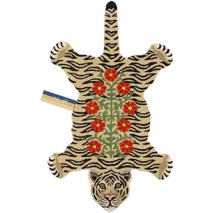 Doing Goods - Tapis tigre à fleurs Beige L pas cher
