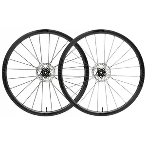Comparateur de prix : RYOT 33 Pneu en carbone   Roues FFWD
