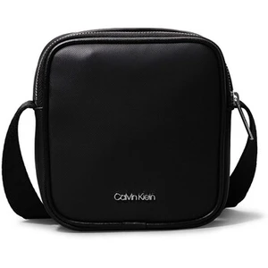 Comparateur de prix : Ck Est. Pu Cube Reporter par Calvin Klein Noir T.U Sacs