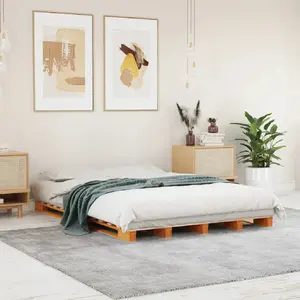 vidaXL Lit de palette cire marron 140x200 cm bois de pin massif pas cher