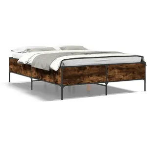 VIDAXL Bedframe bewerkt hout metaal gerookt eikenkleurig 150x200 cm3279794 pas cher