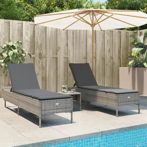 vidaXL Chaises longues avec coussins lot de 2 gris résine tressée pas cher