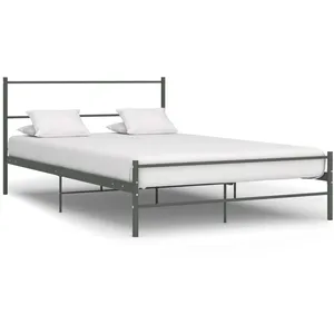 vidaXL Cadre de lit sonoma gris 135x190 cm bois d'ingénierie pas cher