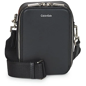 Comparateur de prix : Sacoche Calvin Klein Jeans  CK SLEEK REPORTER XS